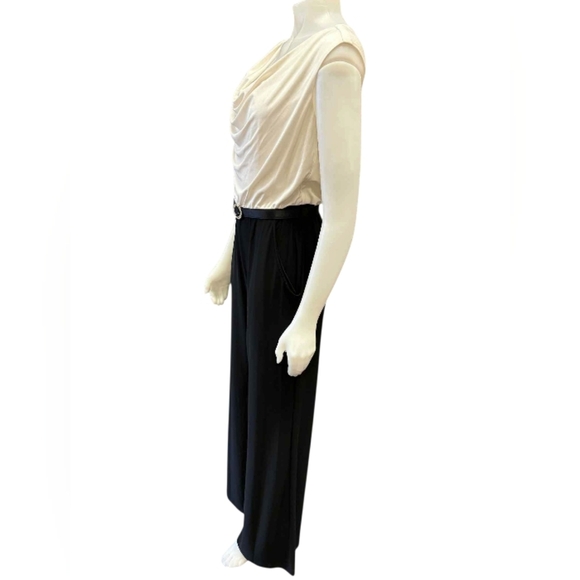 Cleo NWT Jumpsuit Shimmery White & Black with Wide Leg and Belt Size 8 - Picture 2 of 8